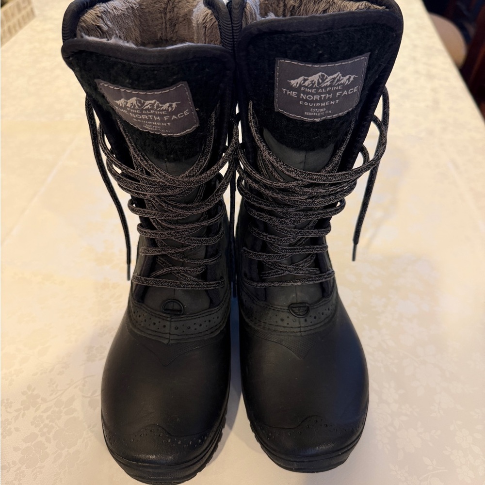 Women's Black North Face Shellista Winter Boots